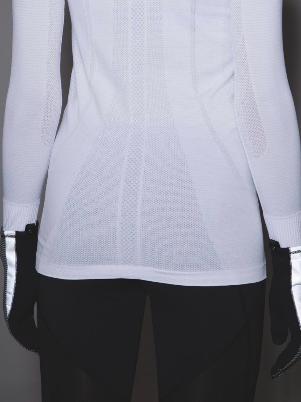 Lululemon Run With Me Gloves in Heathered Herringbone White Slate. - Picture 3 of 12